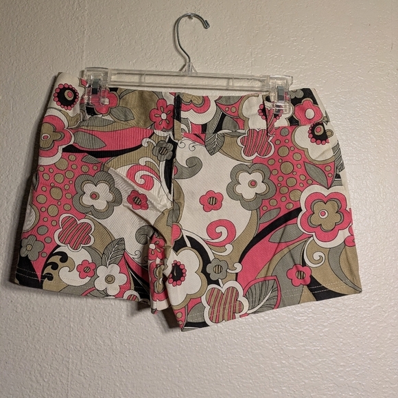 Descreet Floral Women's Shorts Pre-owned Size 9 - Picture 5 of 8